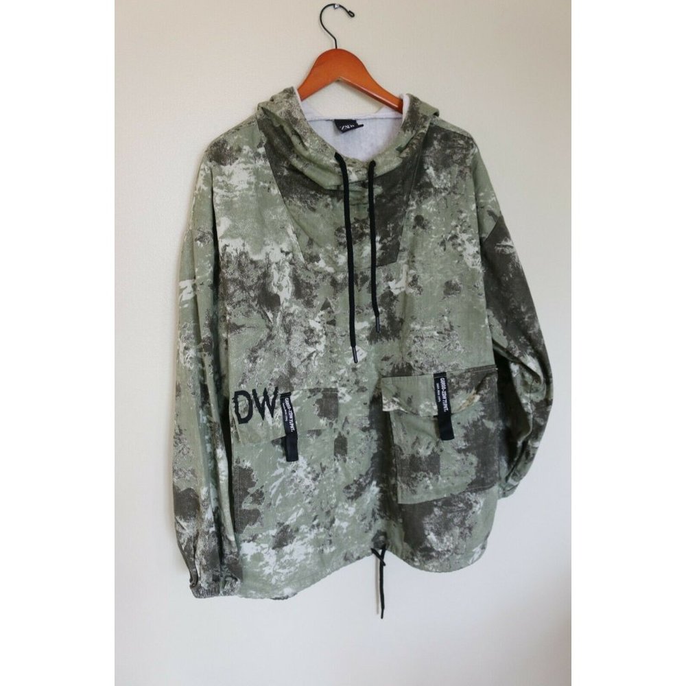 Zara Camo Hoodie Size Large Runs Big